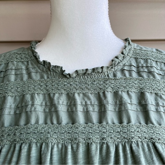 •Ella Moss• Lightweight Short Sleeve Blouse - Size Medium - Picture 3 of 7